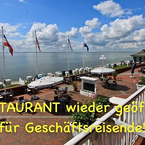 AKZENT Strandhotels Seestern, Delphin&Lachs